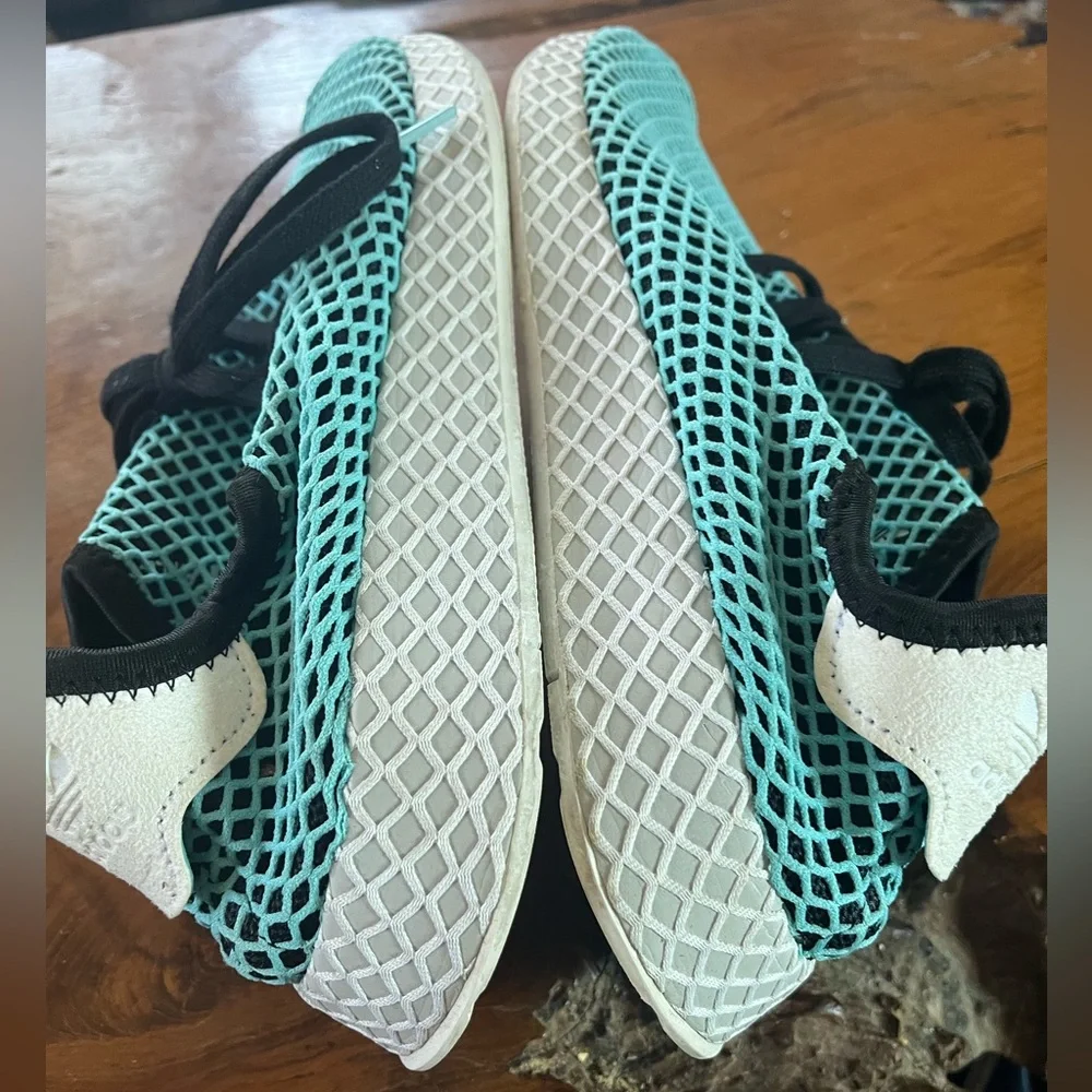 adidas modern lightweight